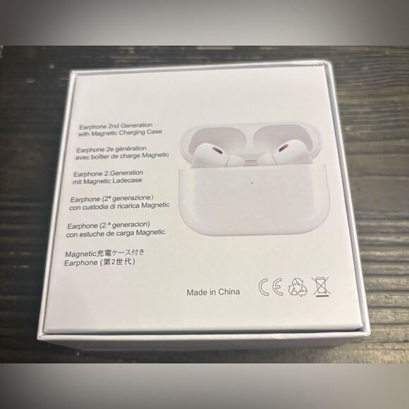 NEW! Earphone 2nd Generation Includes Magnetic Charging Case New In Box Unbrande - Picture 2 of 5